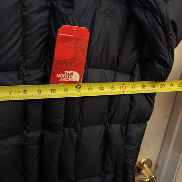 New North Face Coat - Picture 7 of 7